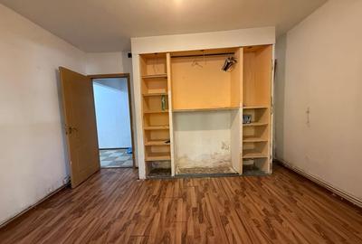 Vanzare 2 camere parter inalt Novaci - Prosper 13 Septembrie bloc 1989 - 6