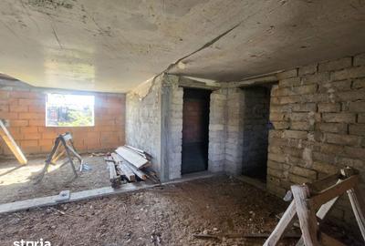 Casă cu 4 camere cu Teren 380 Mp în Central - 4