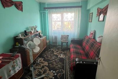 Apartament cu 3 camere decomandat în Gorjului - 14