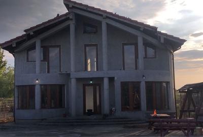 Casă cu 4 camere în Ianca - 2