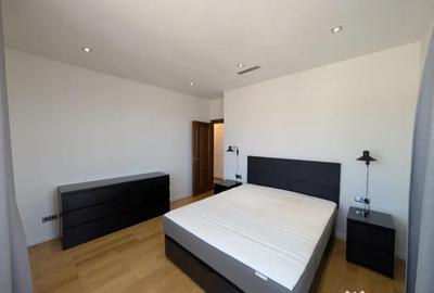 Apartament cu 3 camere semidecomandat în Florești