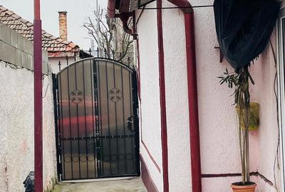 Casă cu 3 camere cu Teren 268 Mp în Central - 1