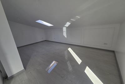 Casă cu 5 camere cu Teren 210 Mp în Odăi - 6