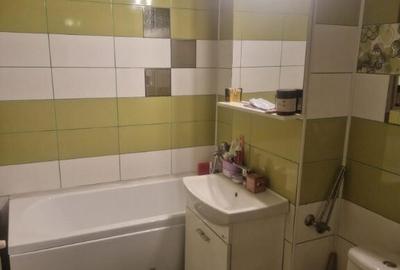 Apartament 3 camere Brosteni - Colegiu - 4