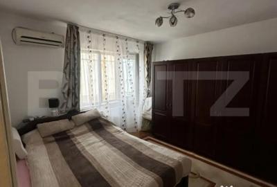 Apartament cu 2 camere decomandat în Micro 15 - 1