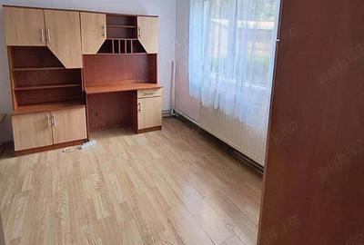Apartament cu 2 camere semidecomandat în Complex Studențesc - 3