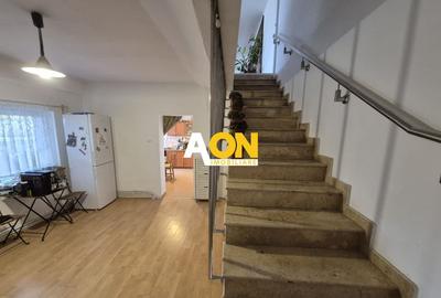 Casă individuală cu 4 camere cu Canalizare în Central - 8