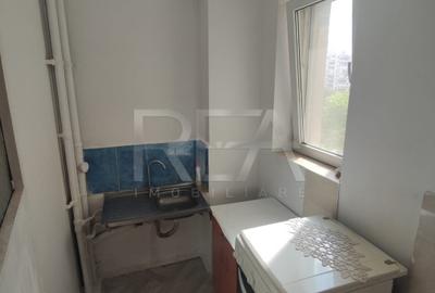 2 Camere , Semi-Decomandat , Zona Piata Resita - Drumul Gazarului - 5