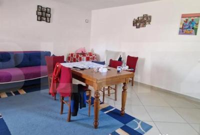 Casă cu 3 camere cu Teren 785 Mp în Central - 2