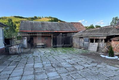 Casa 70mp+4 anexe+teren 1400mp(14 ari) intravilan,zona Lechi - 1