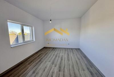 Casă individuală cu 3 camere cu Canalizare în Moșnița Veche - 15