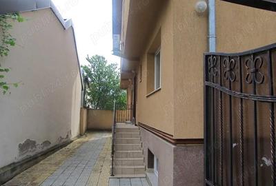 Casă cu 3 camere în Colentina - 9