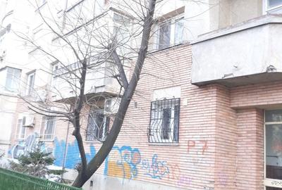 Panduri- garsoniera cocheta la cinci minute de metrou!! - 7