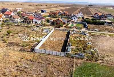 Teren Construcții intravilan de 733 mp, în Livada - 6