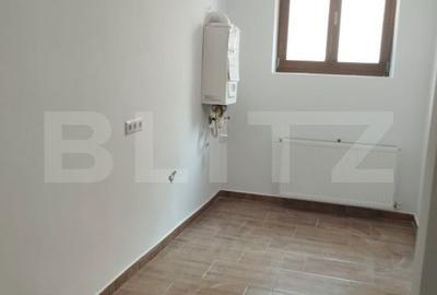 Spațiu comercial, de 60 mp, în Central - 4
