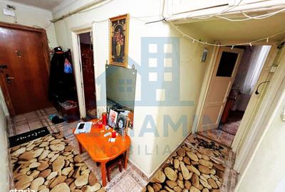 Apartament cu 2 camere decomandat în Calea București - 1