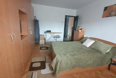 Vand apartament 2 camere Bistrita Strada Locotenent Calin - 1