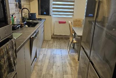 Apartament cu 3 camere semidecomandat în Central - 4