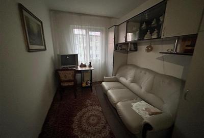 Apartament cu 3 camere semidecomandat în Central - 10