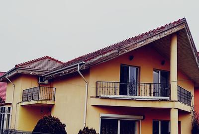 Casă cu 5 camere cu Canalizare în Domnești - 3