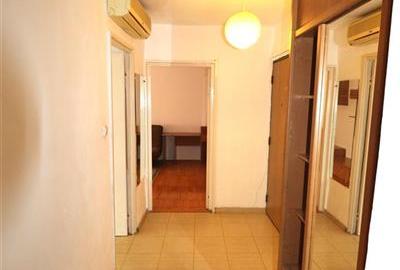 Apartament cu 2 camere decomandat în Complex Studențesc - 2