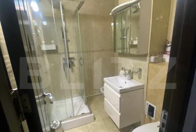 Apartament de inchiriat, cu 2 camere, 45 mp, zona Micro 9 - 9