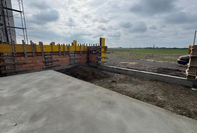 Apartament cu 3 camere decomandat în Torontalului - 30