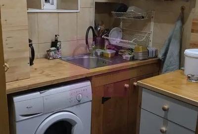 Apartament cu 2 camere semidecomandat în Baba Novac