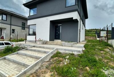 Casa individuala de vanzare Corusu 119mp utili 515mp teren