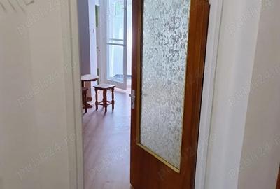Garsonieră decomandată în Vitan