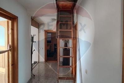 Casă / Vilă cu 8 camere de vânzare în zona Central - 9