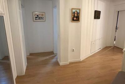 Apartament cu 4 camere decomandat în Est - 1