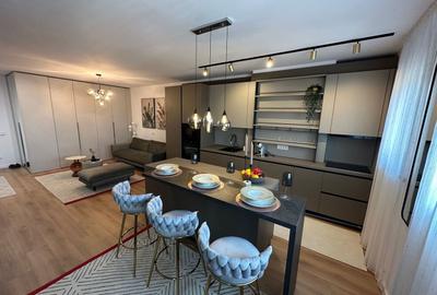 Apartament cu 2 camere decomandat în Central