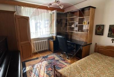 Apartament cu 3 camere de inchiriat - CATEDRALA - 4