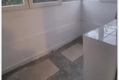 Garsonieră decomandată în Titan - 2