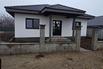 Casă cu 3 camere cu Teren 450 Mp în Lazuri - 15