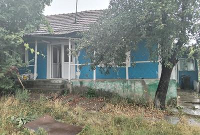 Casă cu 3 camere cu Teren 1100 Mp în Costești - 5