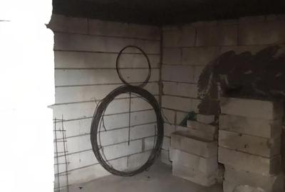 Casă cu 3 camere cu Teren 20 Mp în Central - 1