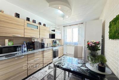Apartament cu 2 camere semidecomandat, mobilat în Cetate - 4