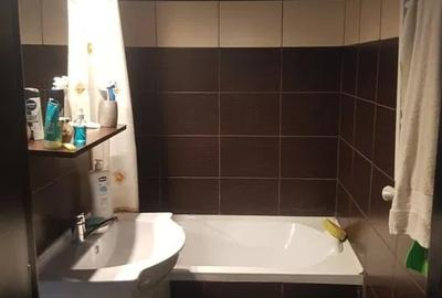 Apartament cu 4 camere semidecomandat, mobilat în Sălăjan - 8