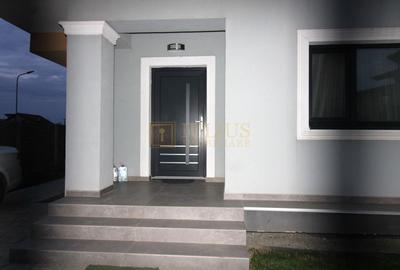 Duplex cu 4 camere cu Canalizare în Moșnița Nouă - 1