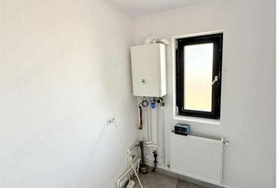 Casă cu 3 camere cu Teren 460 Mp în Central - 2