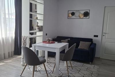 Apartament cu 2 camere semidecomandat în Central