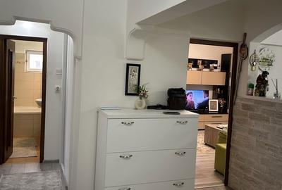 Apartament cu 3 camere decomandat în Lenin Sud - 2