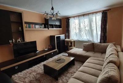 Oferim spre inchiriere apartament cu 2 camere, decomandat in zona complexului studentesc - 1