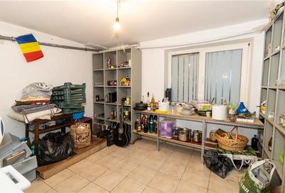 Duplex cu 8 camere cu Canalizare în Central - 21