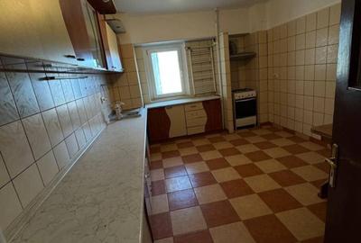 Apartament cu 4 camere decomandat, mobilat în Central - 7