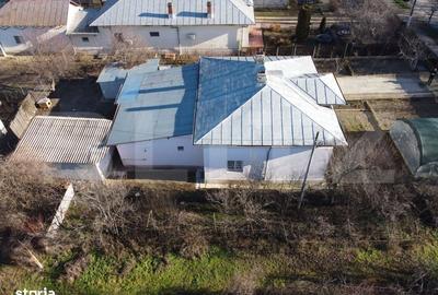 Casă cu 4 camere decomandat cu Teren 809 Mp în Central - 19