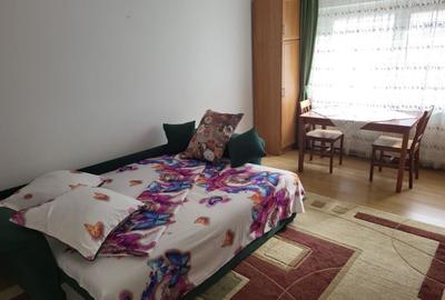 Apartament cu 2 camere decomandat în Central - 1