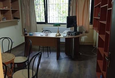 Vanzare garsoniera in Eroii Revolutiei - 1